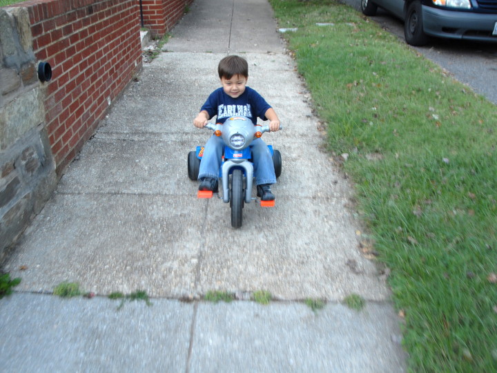 zooming tricycle