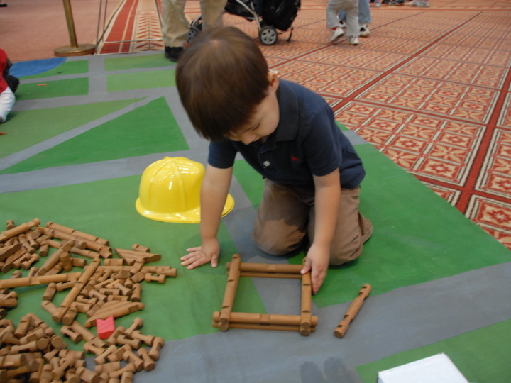 Lincoln Logs at Building Museum