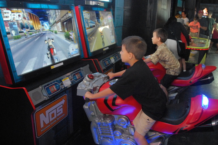 motorcycle arcade game