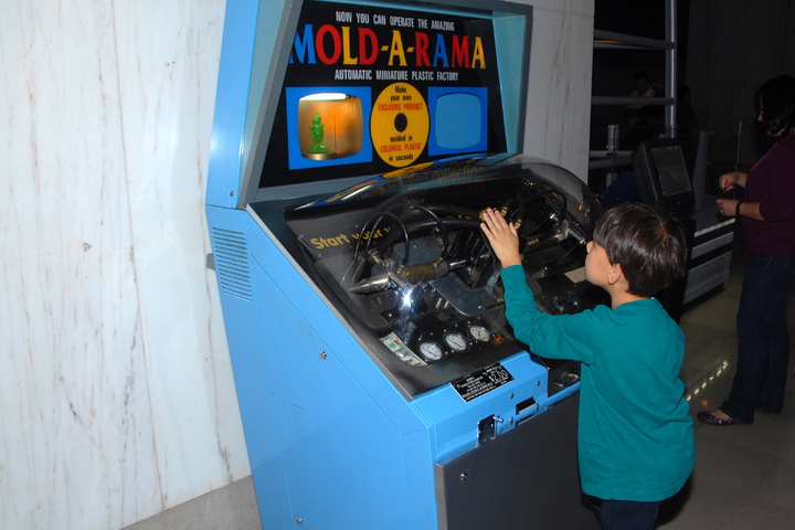 Mold-A-Rama, fun for generations